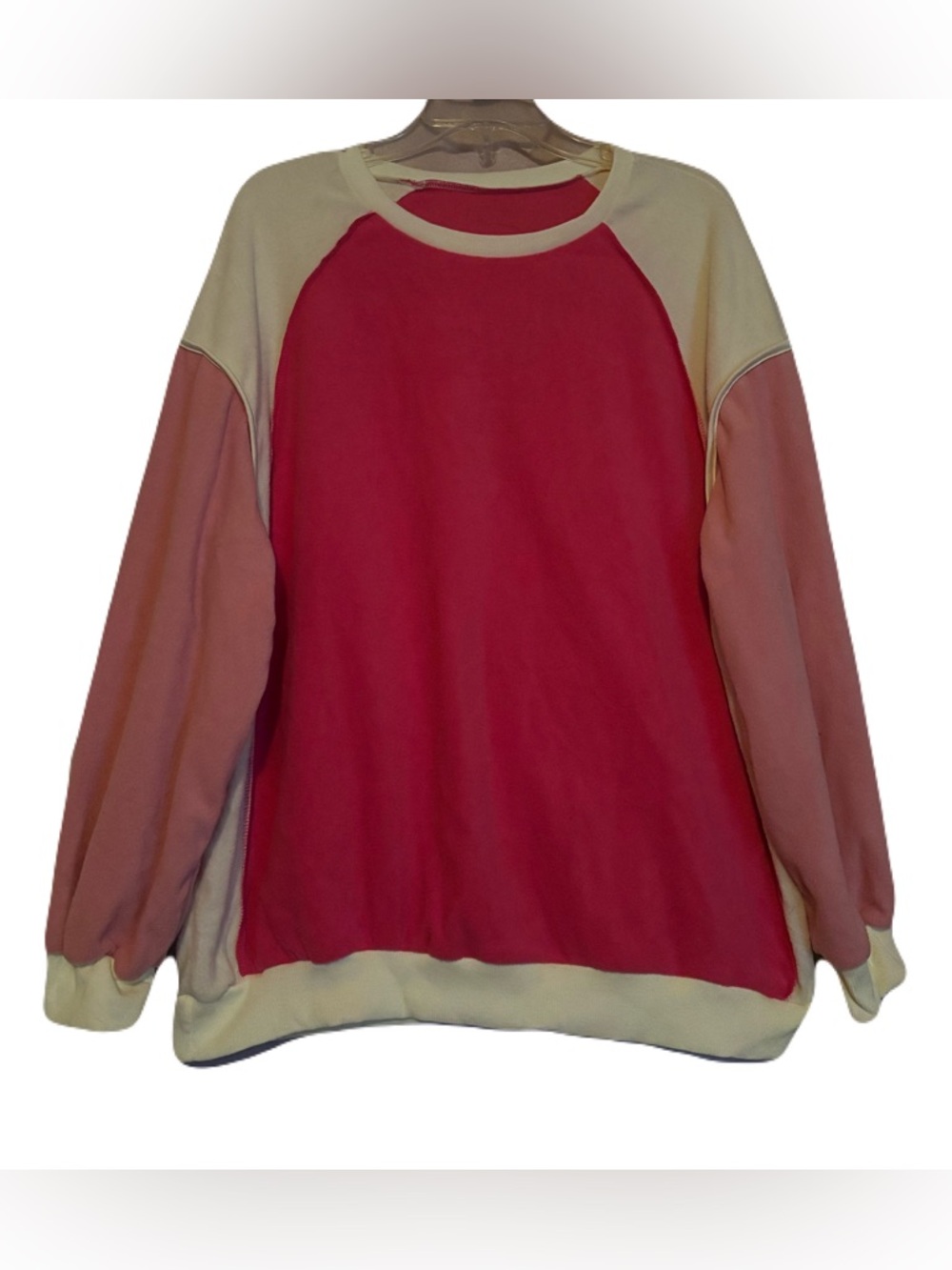 Women’s Colorblock Crewneck Fleece Sweatshirt in Red and Pink | Size 2XL